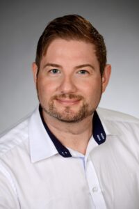 Dr. Hofer