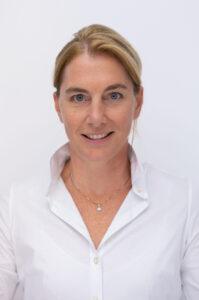 Dr. Mayer